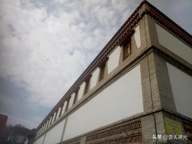 道教里行走，坐立，睡觉的姿势都有什么特别的地方么？图2