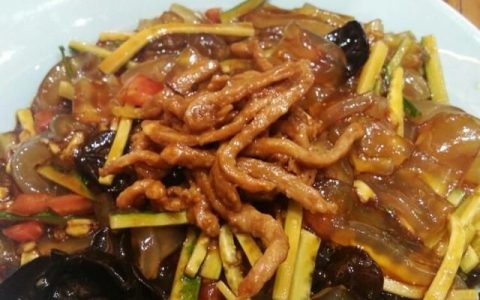 拉皮的做法:肉丝拉皮的做法